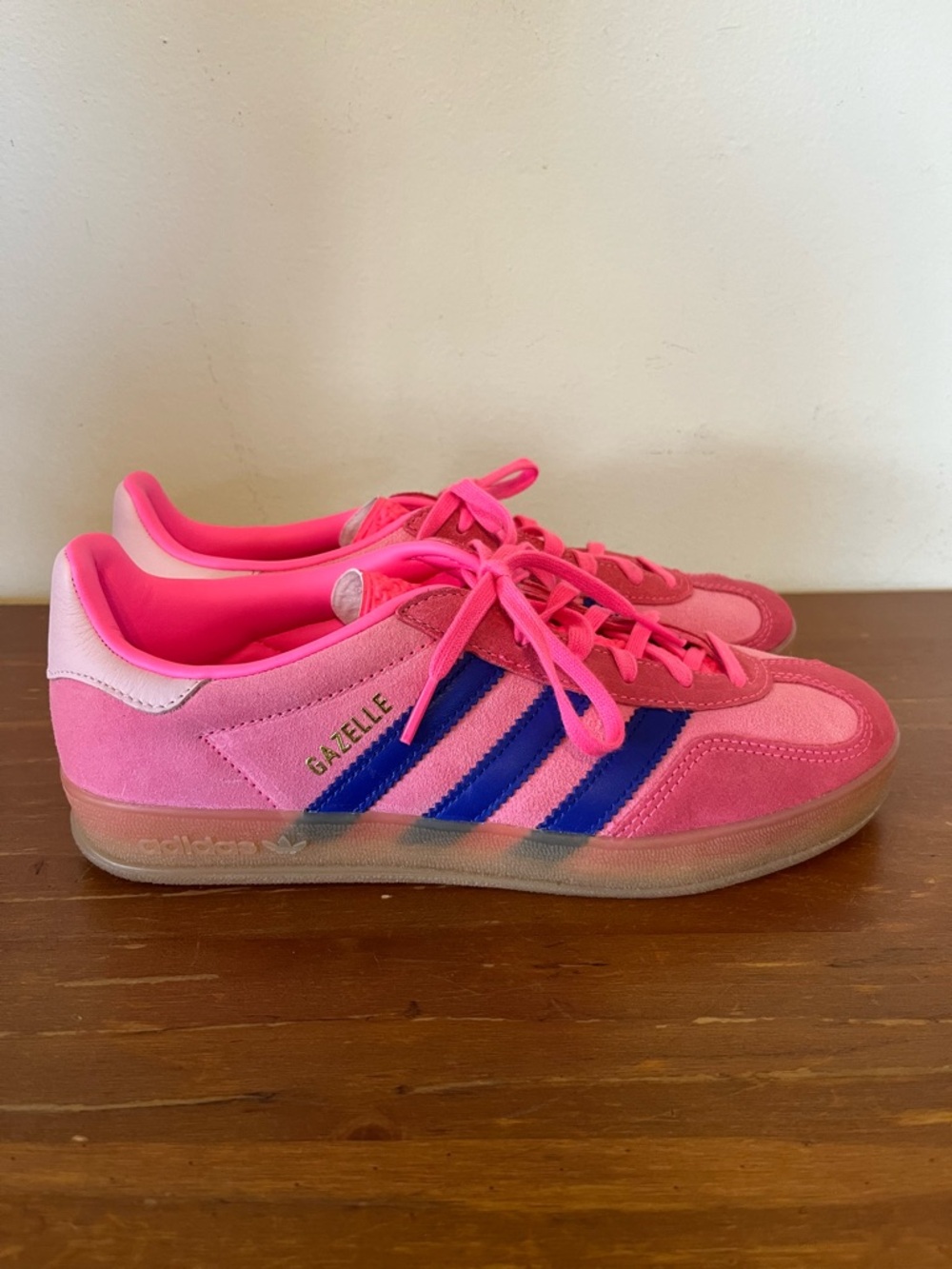 Adidas Gazelle Lucid Pink & Blue Suede Sneakers womens 8 EUC